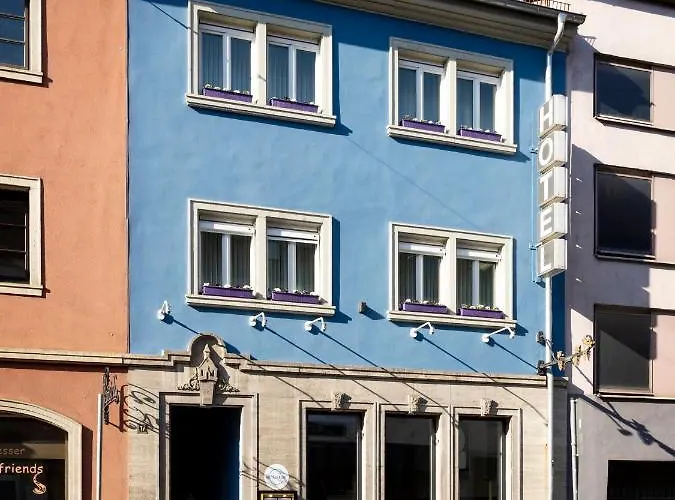 Kunterbunt In Wuerzburger Innenstadt Hotel 3*