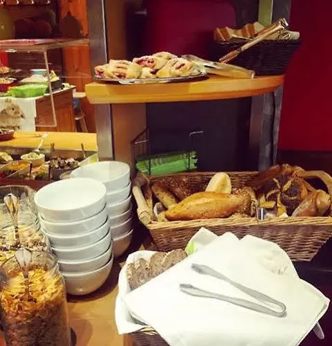 Kunterbunt In Wuerzburger Innenstadt ホテル 3*