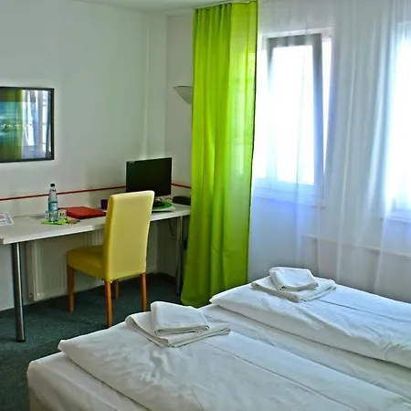 Kunterbunt In Wuerzburger Innenstadt Hotell Würzburg