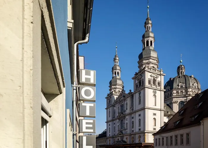 Kunterbunt In Wuerzburger Innenstadt 3*