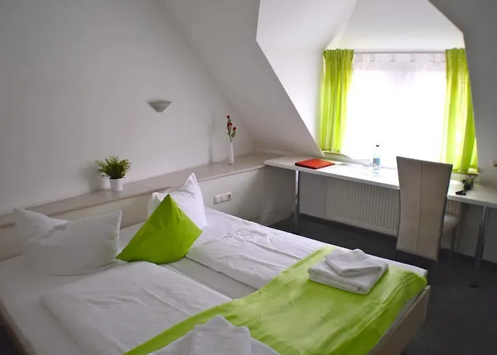 Kunterbunt In Wuerzburger Innenstadt 3*